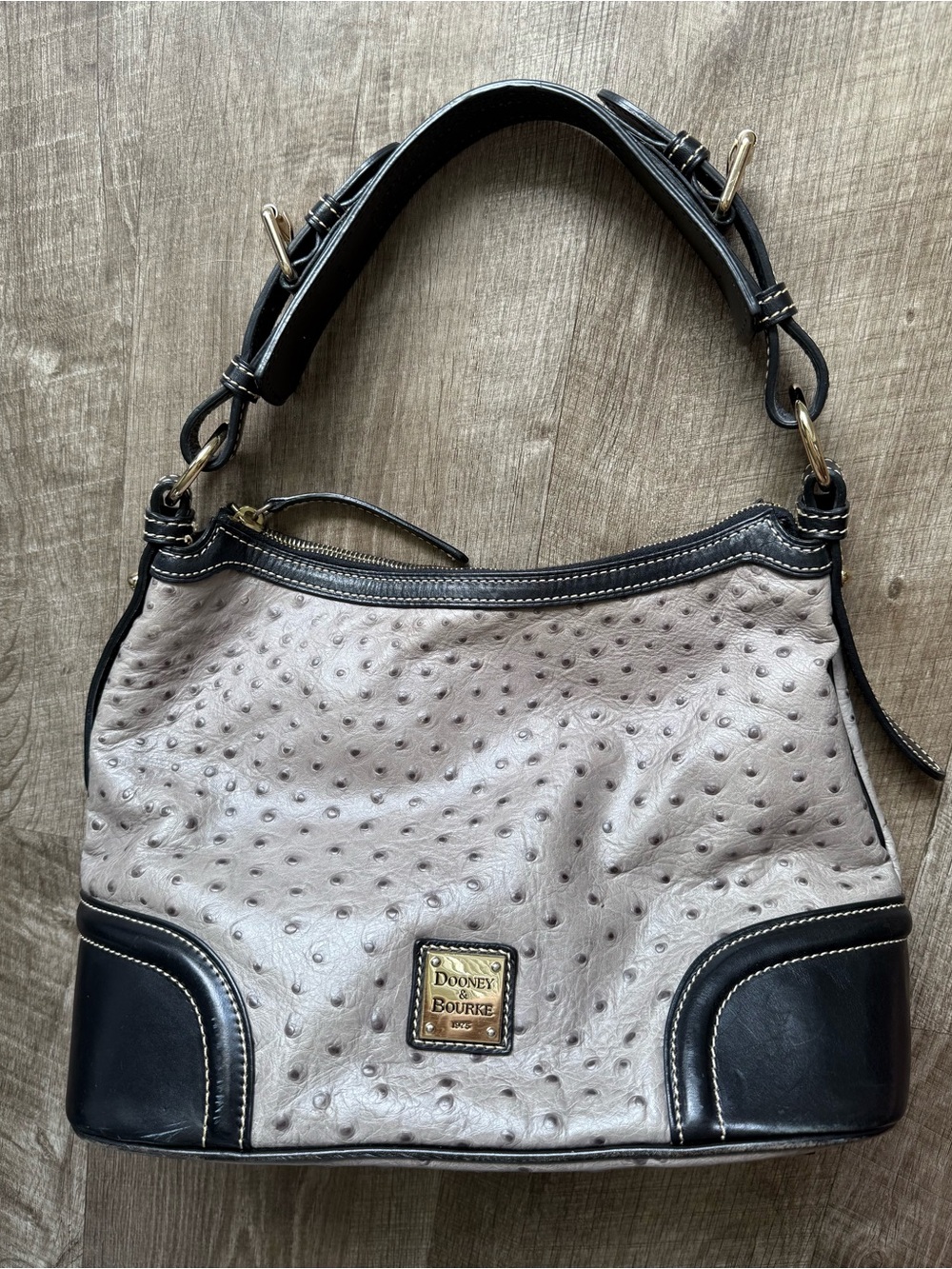 Dooney & Bourke Ostrich Embossed Leather Hobo Shoulder Bag Gray Black Zip Boho